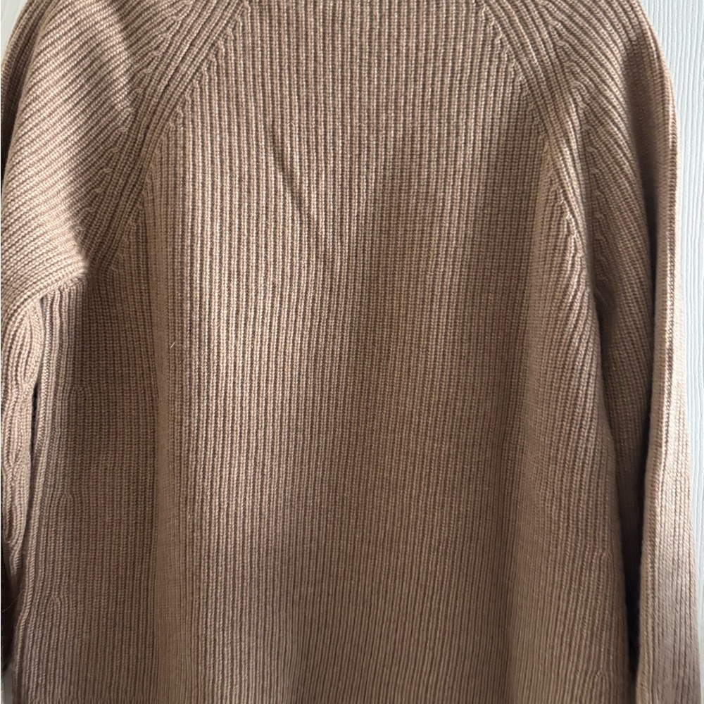 Quince Camel Crewneck Cashmere Sweater - Picture 5 of 10